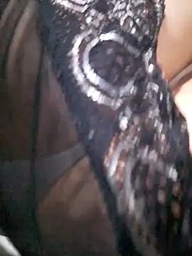 Snapshot of Sandra42 chatting on 11-19-25, 09:53 Sandra42 online show from 11-19-25, 09:53