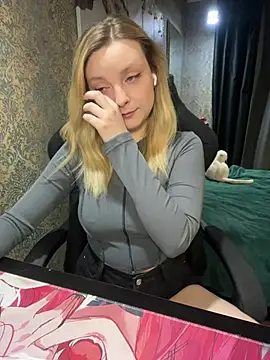 Snapshot of Lina_ly chatting on 03-21-25, 08:08 Lina ly online show from 03-21-25, 08:08