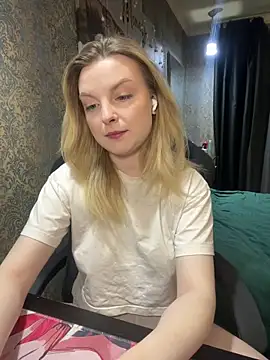 Snapshot of Lina_ly chatting on 03-22-25, 02:03 Lina ly online show from 03-22-25, 02:03