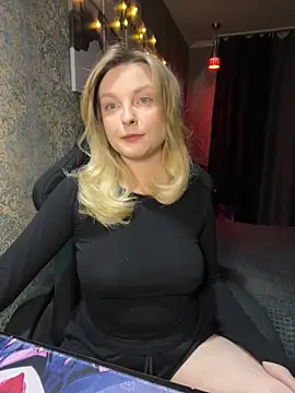 Snapshot of Lina_ly chatting on 10-16-25, 09:16 Lina ly online show from 10-16-25, 09:16