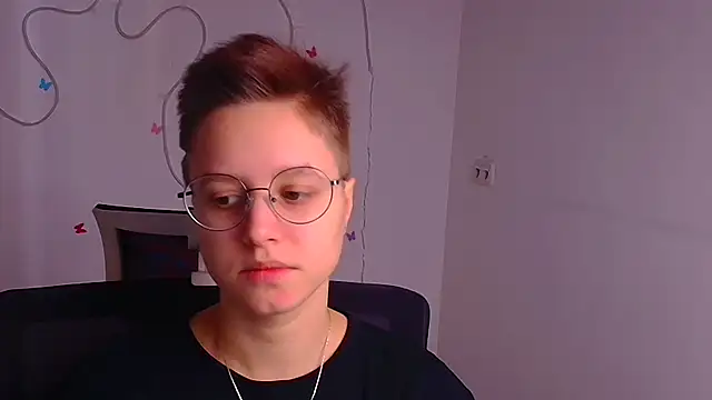 Snapshot of Bella_Swannn chatting on 03-07-25, 12:12 Bella Swannn online show from 03-07-25, 12:12