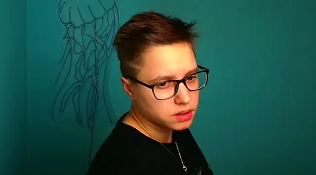 Snapshot of Bella_Swannn chatting on 03-09-25, 01:04 Bella Swannn online show from 03-09-25, 01:04