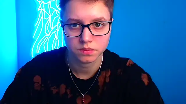 Snapshot of Bella_Swannn chatting on 03-11-25, 09:24 Bella Swannn online show from 03-11-25, 09:24