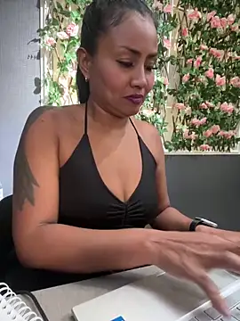 Ariana Rodriguez online show from 03-14-25, 06:39