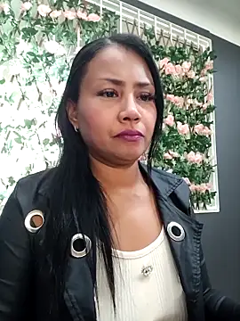 Ariana Rodriguez online show from 03-15-25, 04:10