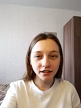 Snapshot of Bonechka chatting on 03-13-25, 08:04 Bonechka online show from 03-13-25, 08:04