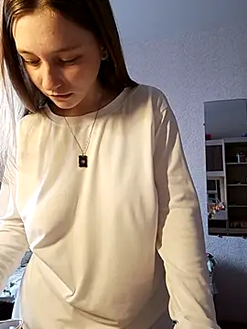 Snapshot of Bonechka chatting on 03-18-25, 08:25 Bonechka online show from 03-18-25, 08:25