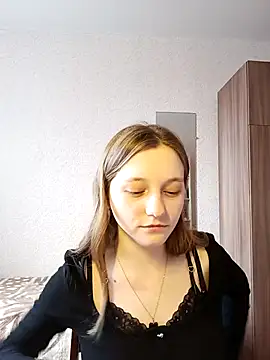 Snapshot of Bonechka chatting on 03-21-25, 11:22 Bonechka online show from 03-21-25, 11:22