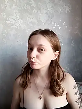 Snapshot of Bonechka chatting on 09-10-25, 03:23 Bonechka online show from 09-10-25, 03:23