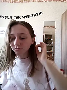 Snapshot of Bonechka chatting on 09-24-25, 07:23 Bonechka online show from 09-24-25, 07:23