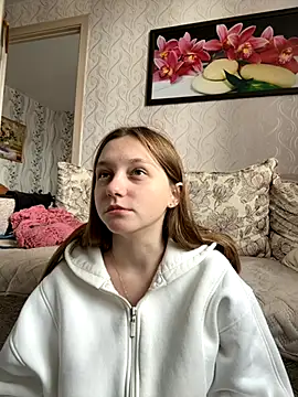 Snapshot of Bonechka chatting on 09-25-25, 07:34 Bonechka online show from 09-25-25, 07:34