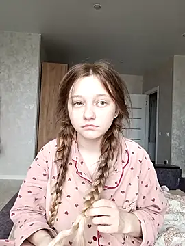 Snapshot of Bonechka chatting on 10-24-25, 07:38 Bonechka online show from 10-24-25, 07:38