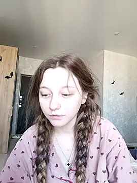 Snapshot of Bonechka chatting on 10-27-25, 07:56 Bonechka online show from 10-27-25, 07:56