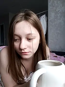 Snapshot of Bonechka chatting on 11-06-25, 05:19 Bonechka online show from 11-06-25, 05:19