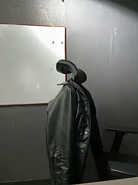 Isabella Varella online show from 02-19-26, 12:45