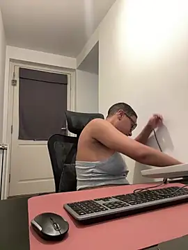 Melia Rayne online show from 04-15-26, 09:16