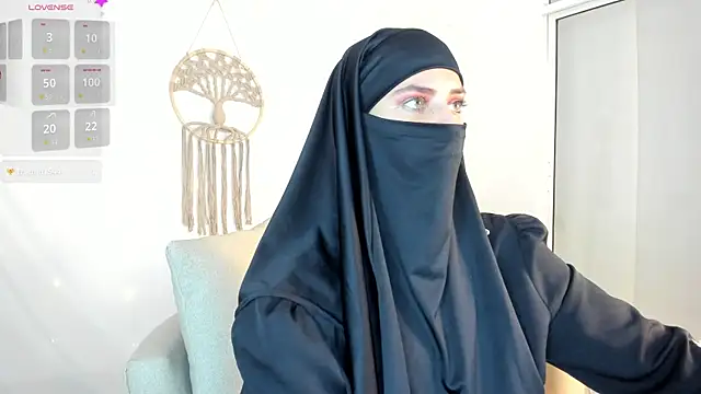 Snapshot of salma_arabicc chatting on 05-11-26, 04:29 salma arabicc online show from 05-11-26, 04:29