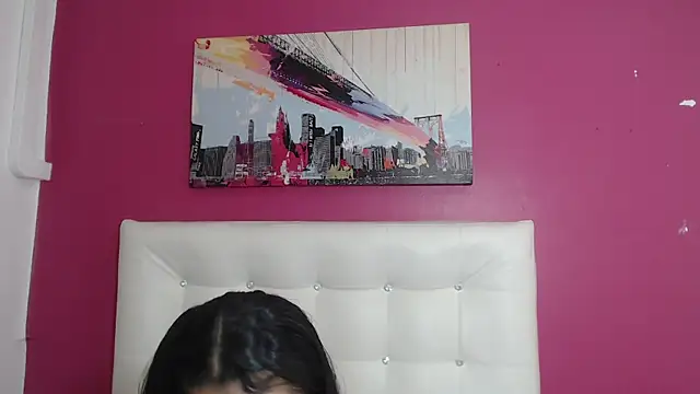 tiny sarah1 online show from 03-19-25, 09:05