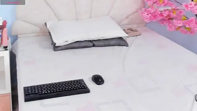 Candaceoweens online show from 03-17-25, 03:47