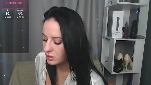 JuliyaMayss online show from 10-14-25, 12:11