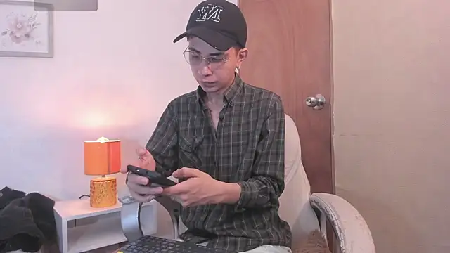 Snapshot of dads_rider chatting on 12-02-25, 05:30 dads rider online show from 12-02-25, 05:30