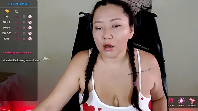Snapshot of LisaAsianFlower chatting on 06-23-26, 04:43 LisaAsianFlower online show from 06-23-26, 04:43