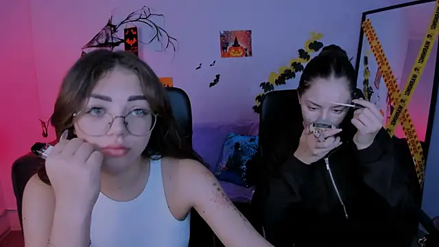 kiki swan online show from 11-04-25, 06:56