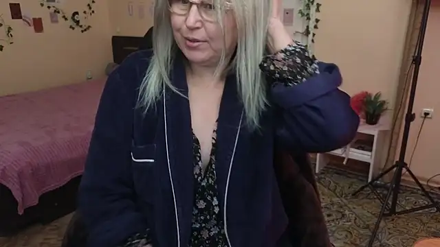 Wane Witch online show from 04-05-26, 08:17