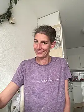 Snapshot of HerrundFrau-M chatting on 03-11-25, 07:37 HerrundFrau-M online show from 03-11-25, 07:37