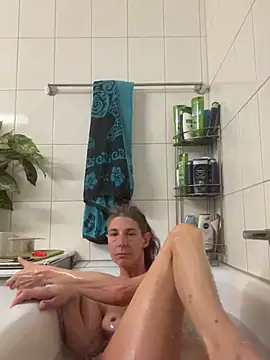 Snapshot of HerrundFrau-M chatting on 03-15-25, 09:19 HerrundFrau-M online show from 03-15-25, 09:19