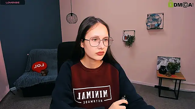 Snapshot of mona_cloud chatting on 03-15-25, 02:55 mona cloud online show from 03-15-25, 02:55