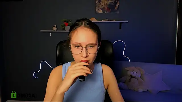 Snapshot of mona_cloud chatting on 03-22-25, 09:34 mona cloud online show from 03-22-25, 09:34