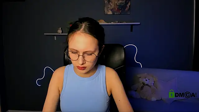 Snapshot of mona_cloud chatting on 03-22-25, 12:35 mona cloud online show from 03-22-25, 12:35