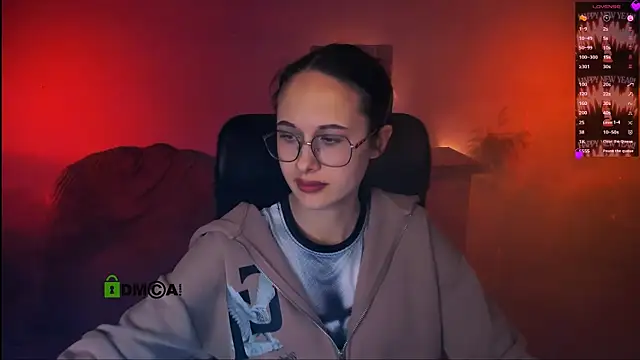 Snapshot of mona_cloud chatting on 12-19-25, 07:43 mona cloud online show from 12-19-25, 07:43