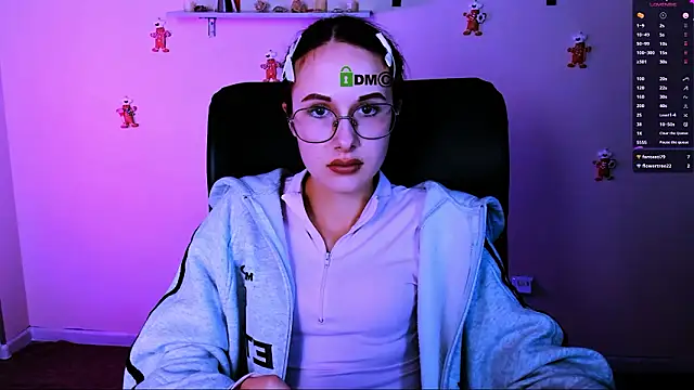 Snapshot of mona_cloud chatting on 01-18-26, 09:29 mona cloud online show from 01-18-26, 09:29