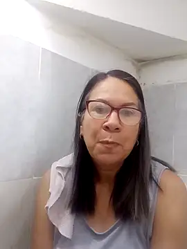 victoria wayne online show from 10-05-25, 09:07