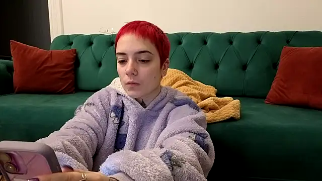 Snapshot of OllympeKaii chatting on 10-29-25, 03:42 OllympeKaii online show from 10-29-25, 03:42