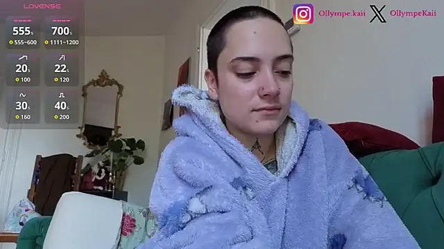Snapshot of OllympeKaii chatting on 11-17-25, 08:09 OllympeKaii online show from 11-17-25, 08:09