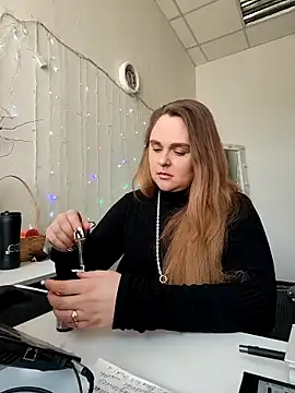 Juicy PeachLux online show from 05-11-26, 08:09