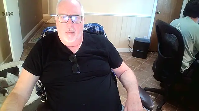 Snapshot of superbearboss chatting on 11-07-25, 03:56 superbearboss online show from 11-07-25, 03:56