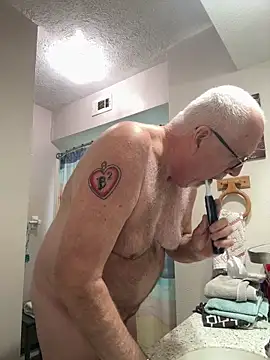 Snapshot of superbearboss chatting on 03-04-26, 07:20 superbearboss online show from 03-04-26, 07:20