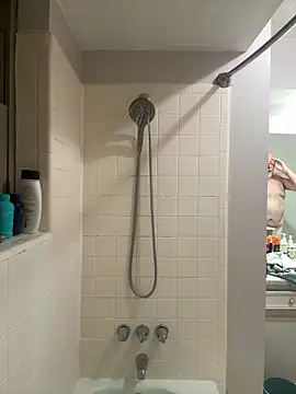 Snapshot of superbearboss chatting on 03-11-26, 01:11 superbearboss online show from 03-11-26, 01:11