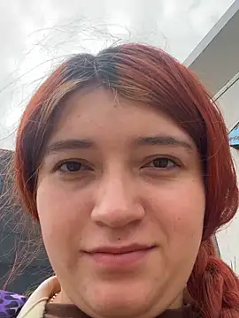 Snapshot of Karina_Leon chatting on 02-17-26, 06:36 Karina Leon online show from 02-17-26, 06:36