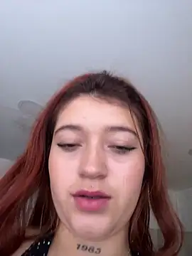 Snapshot of Karina_Leon chatting on 05-13-26, 08:06 Karina Leon online show from 05-13-26, 08:06