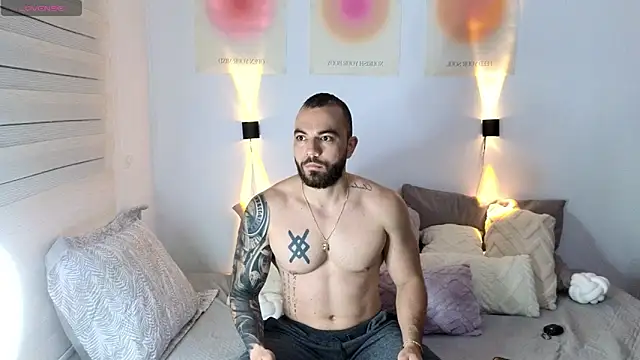 Isaac Carter online show from 03-12-25, 10:48