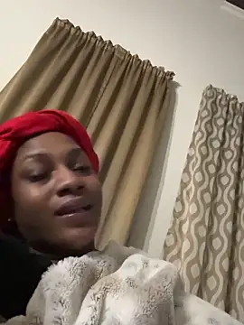 Snapshot of Dymmmm chatting on 03-10-25, 02:17 Dymmmm online show from 03-10-25, 02:17