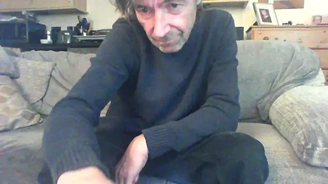 Snapshot of Grower_and_shower chatting on 09-30-25, 11:21 Grower and shower online show from 09-30-25, 11:21