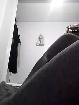 Snapshot of saraaxx1 chatting on 11-26-25, 10:38 saraaxx1 online show from 11-26-25, 10:38