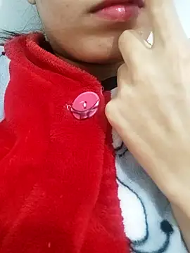 Snapshot of saraaxx1 chatting on 12-04-25, 11:30 saraaxx1 online show from 12-04-25, 11:30