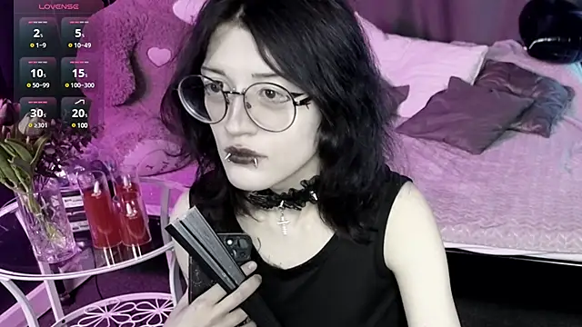 Setsunai  online show from 03-13-25, 11:38